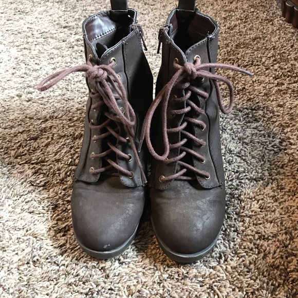 Soda chunky sole heel ankle boots - Picture 2 of 16